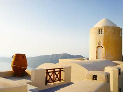 In his EO, Trump orders US AG Pam Bondi to create an 